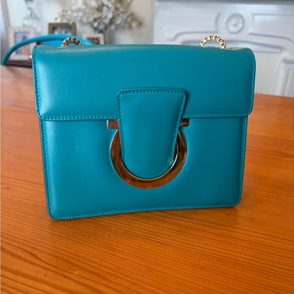 Salvador Ferragamo Thalia